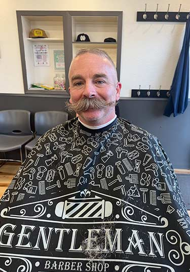 Barber Weatherford TX Majors Hometown Babershop